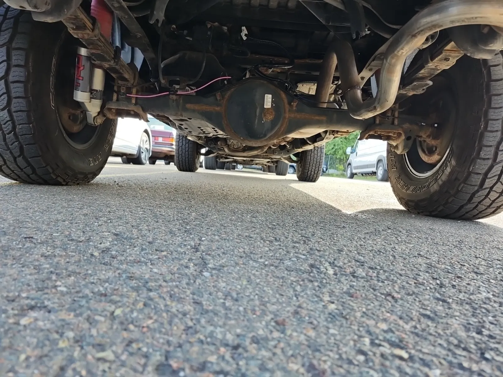Undercarriage - Rear Photo