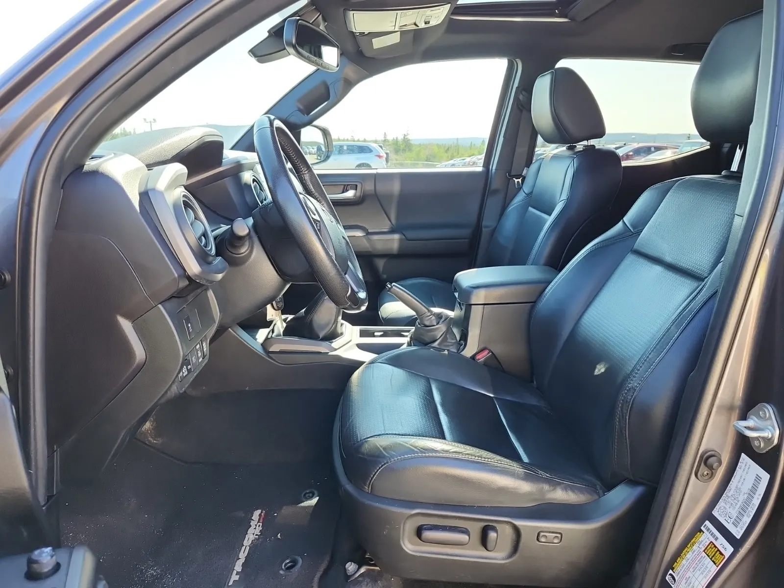 Front Interior Photo