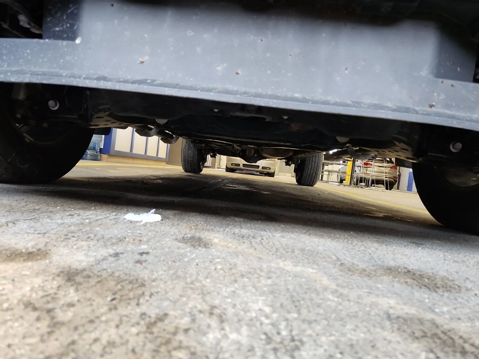 Undercarriage - Front Photo