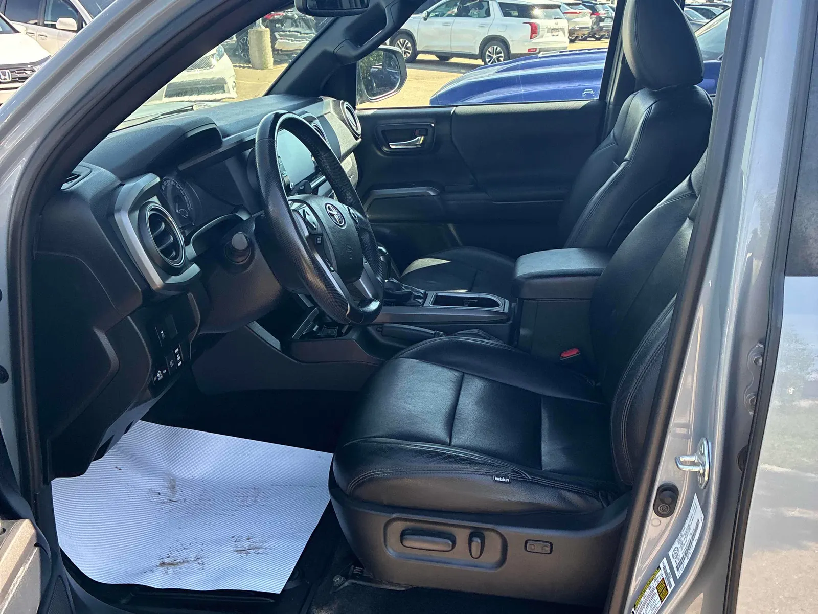 Interior driver side