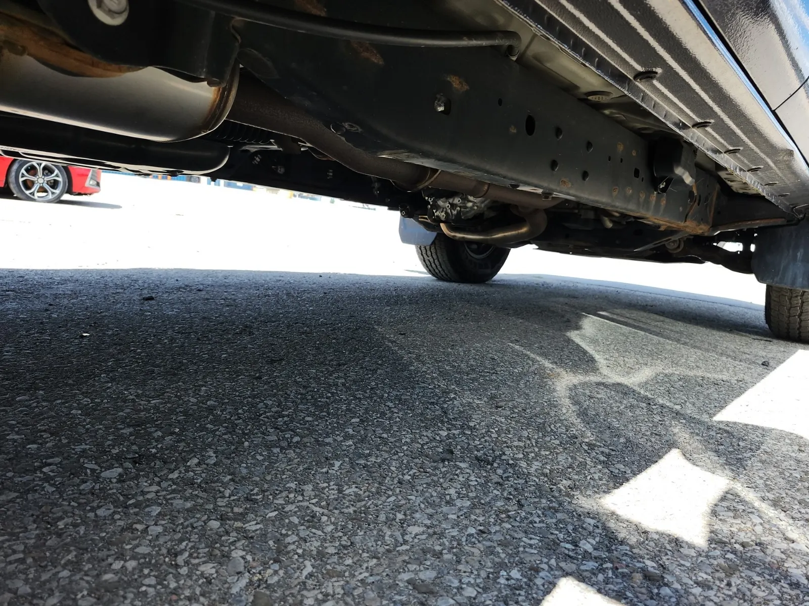 Undercarriage - Passenger Photo