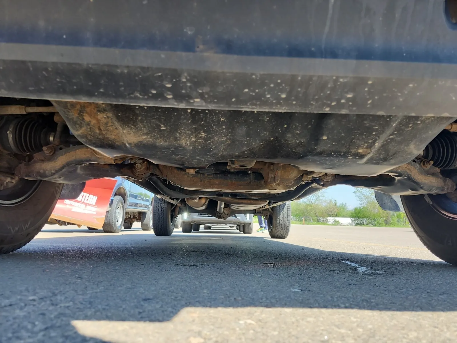 Undercarriage - Front Photo
