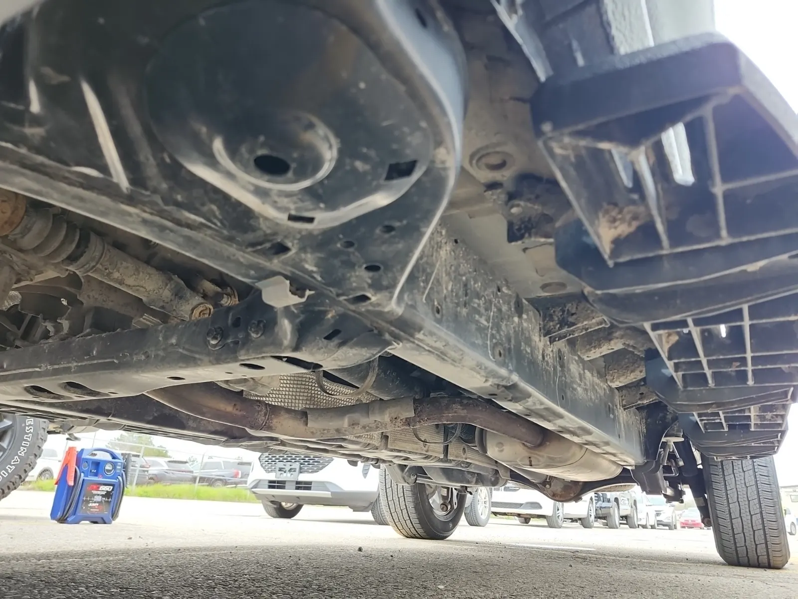 Undercarriage - Driver Photo