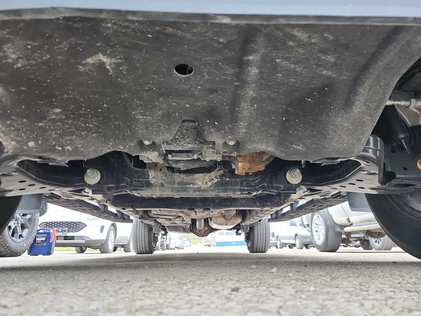 Undercarriage - Front Photo