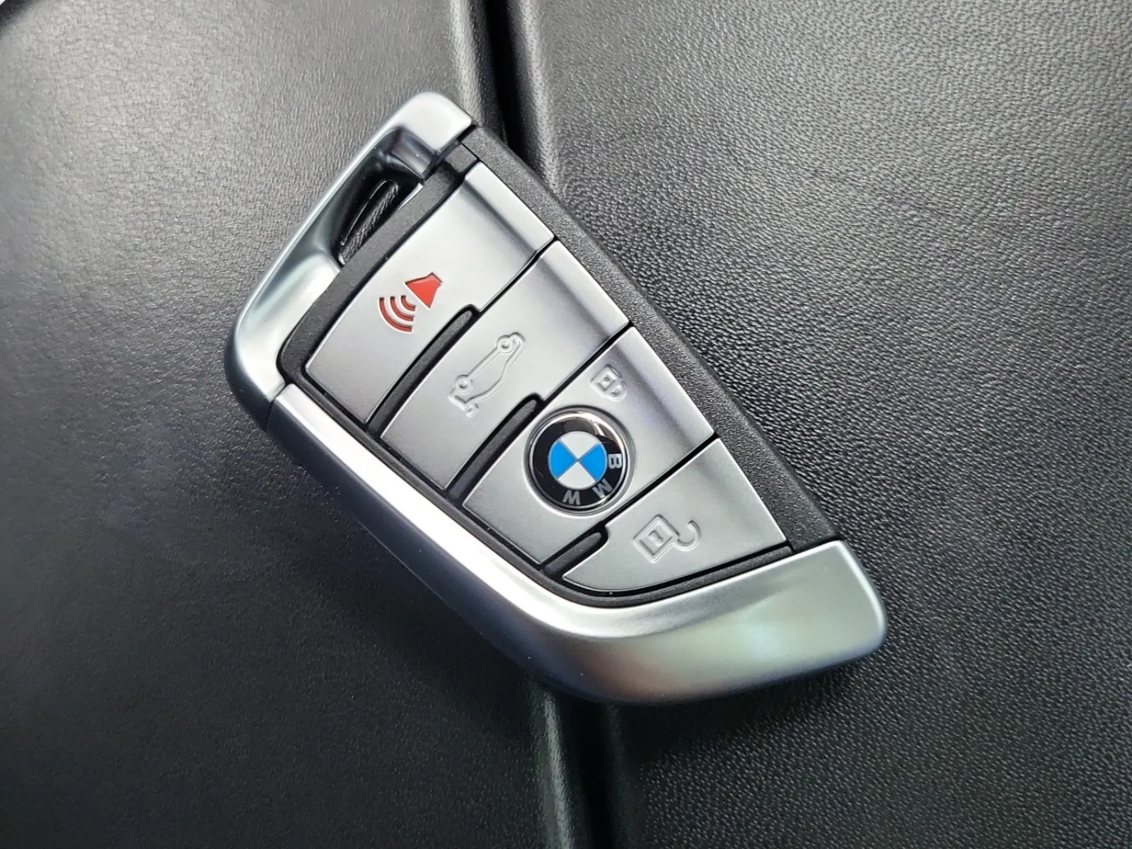 Keys/Fobs/Manual Photo