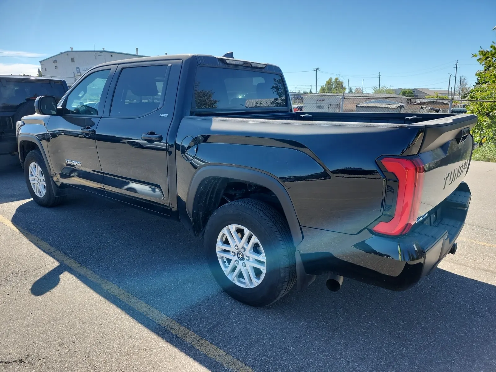 Driver Rear 3/4 Photo