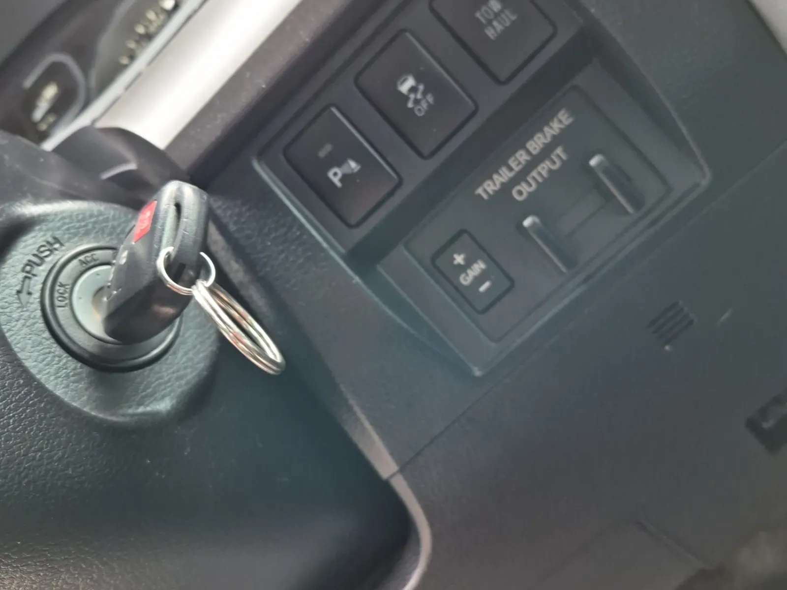 Keys/Fobs/Manual Photo
