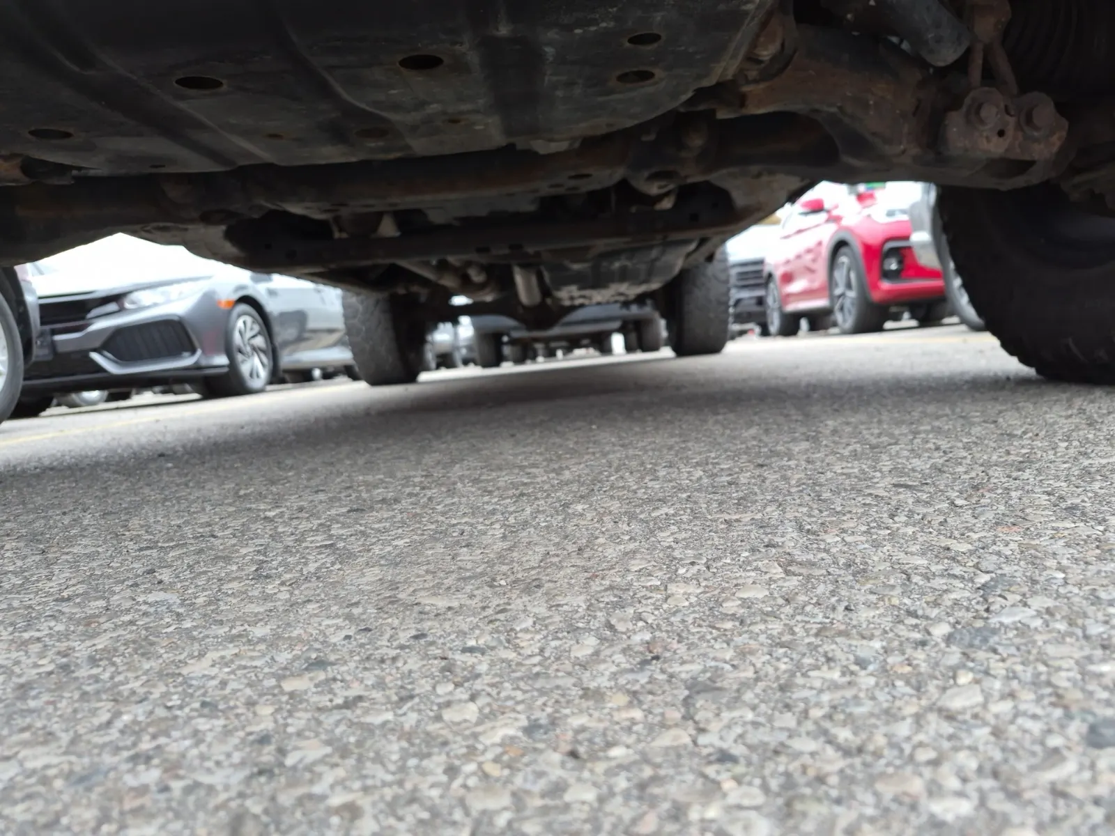Undercarriage - Passenger Photo