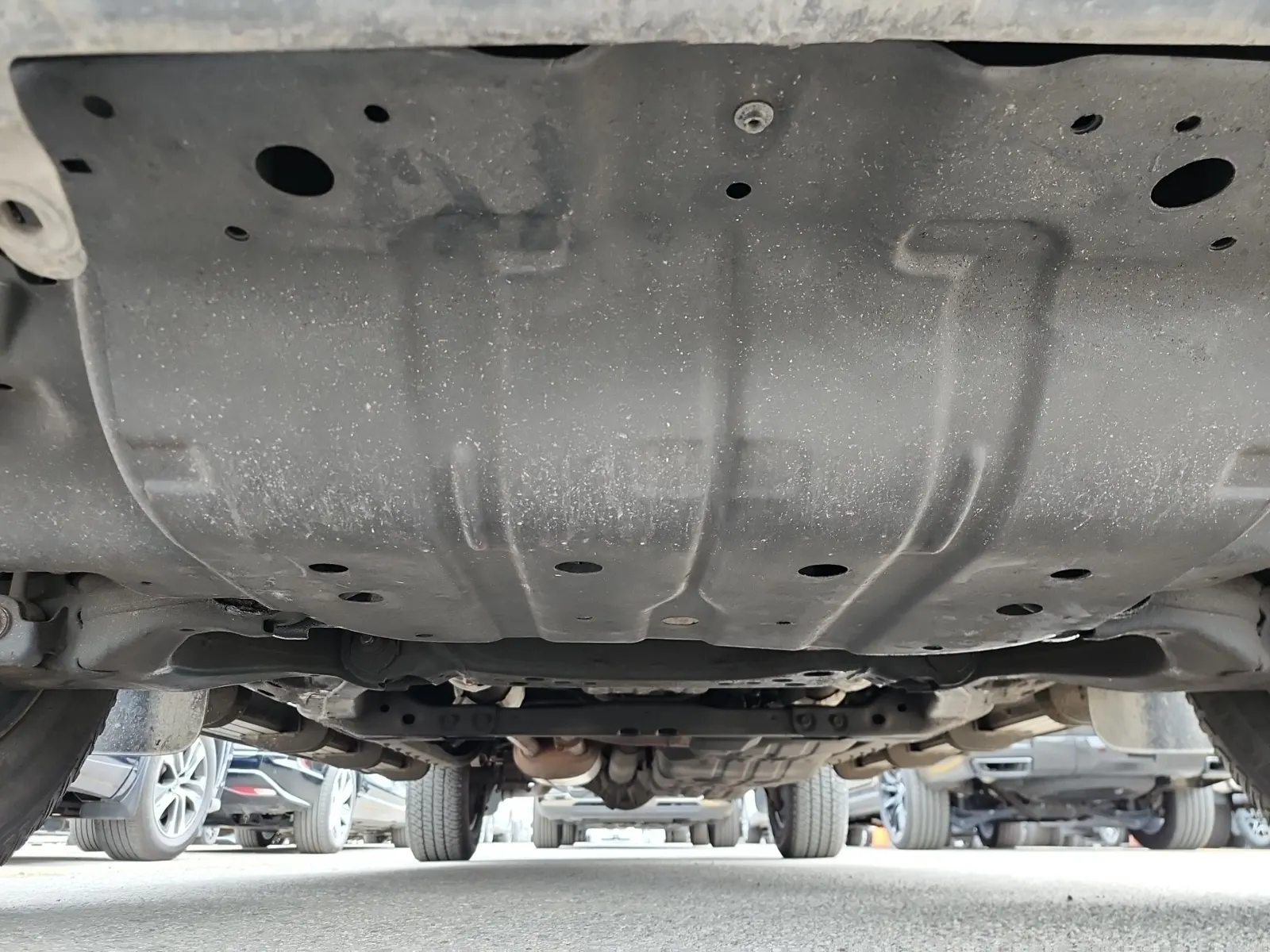 Undercarriage - Front Photo