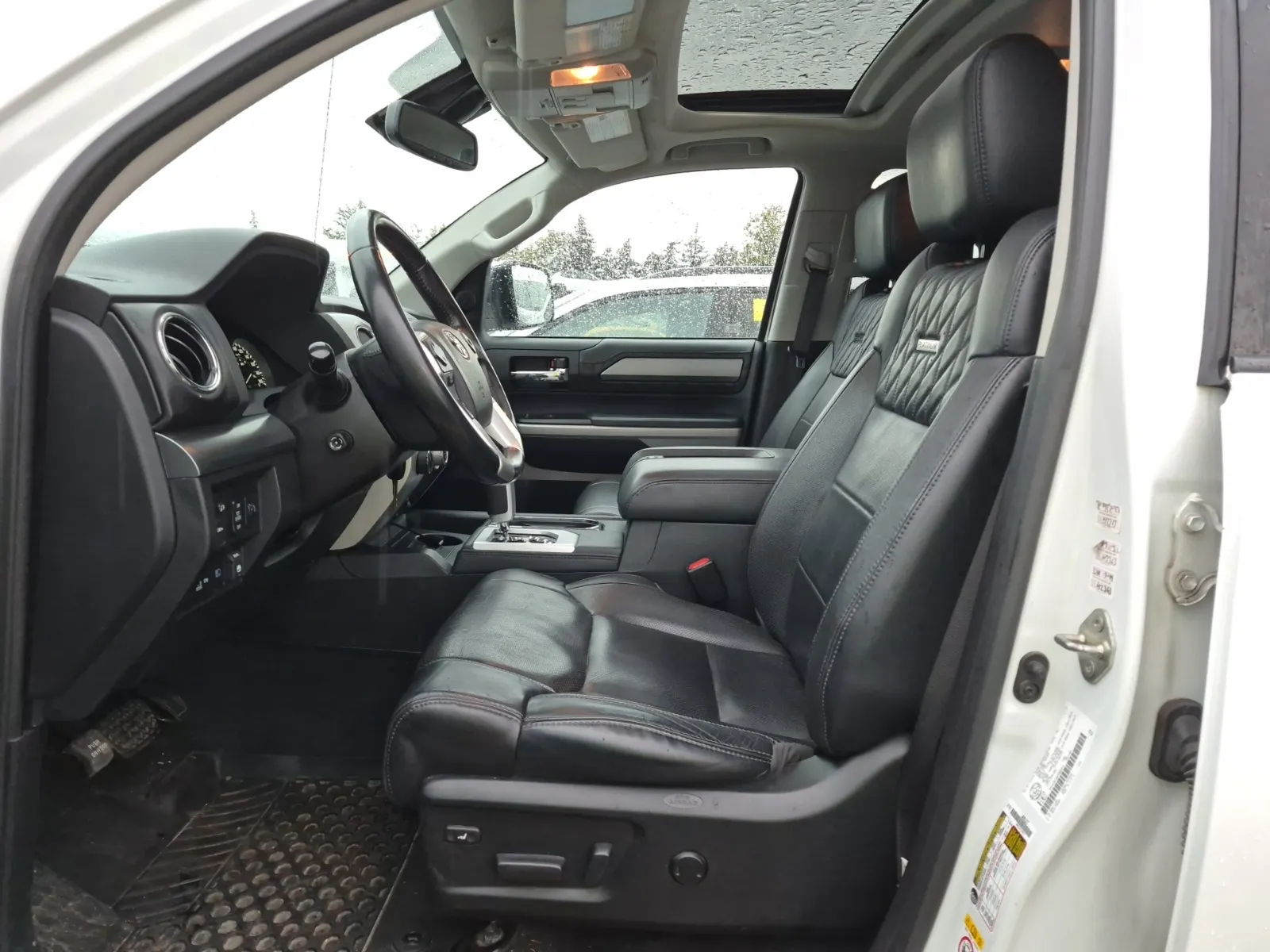 Front Interior Photo