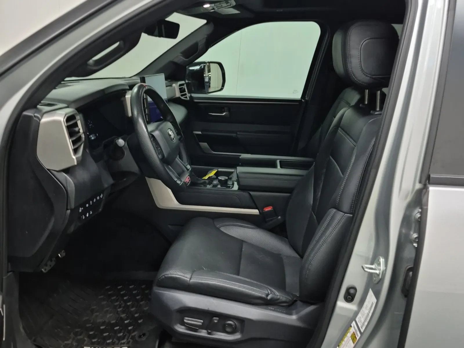 Front Interior Photo