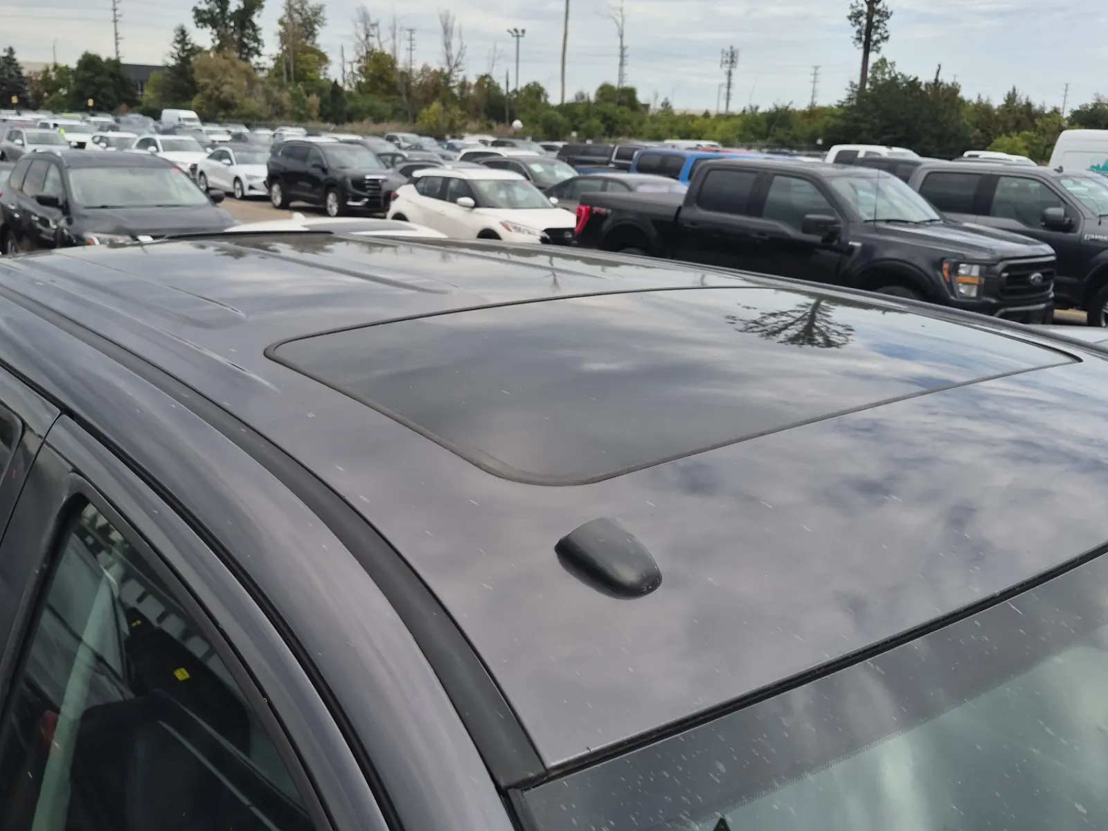 Exterior Roof Photo