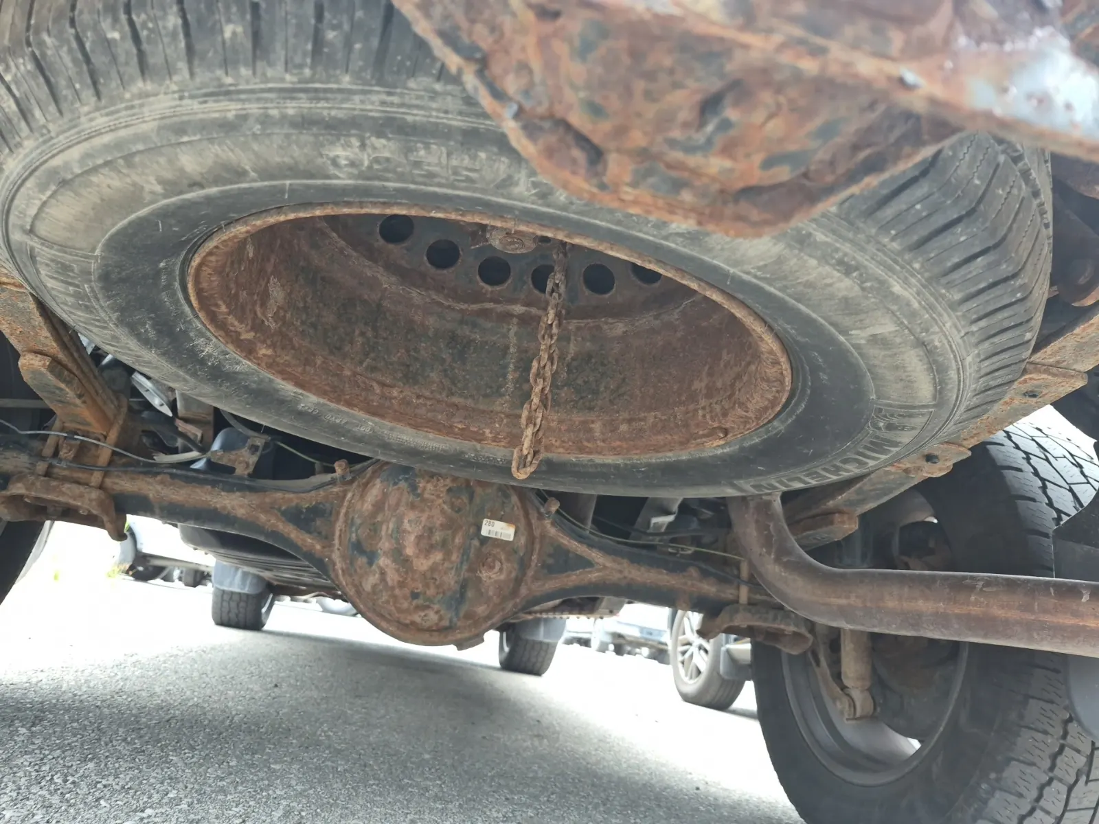Spare Tire & Wheel Photo