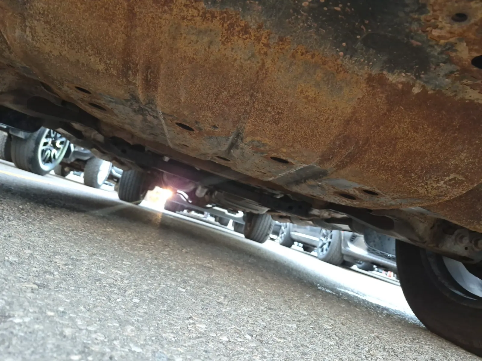 Undercarriage - Front Photo