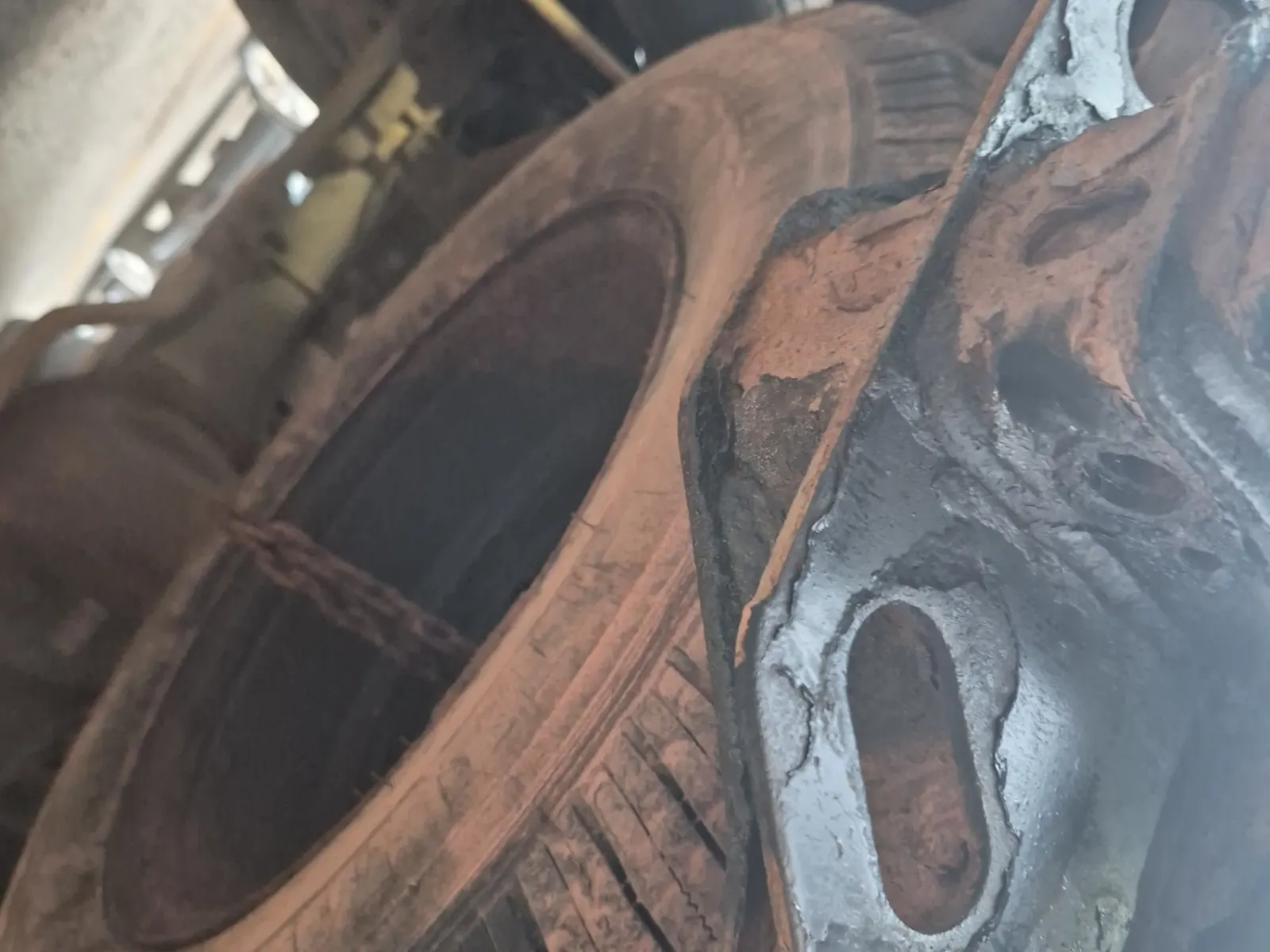 Spare Tire & Wheel Photo