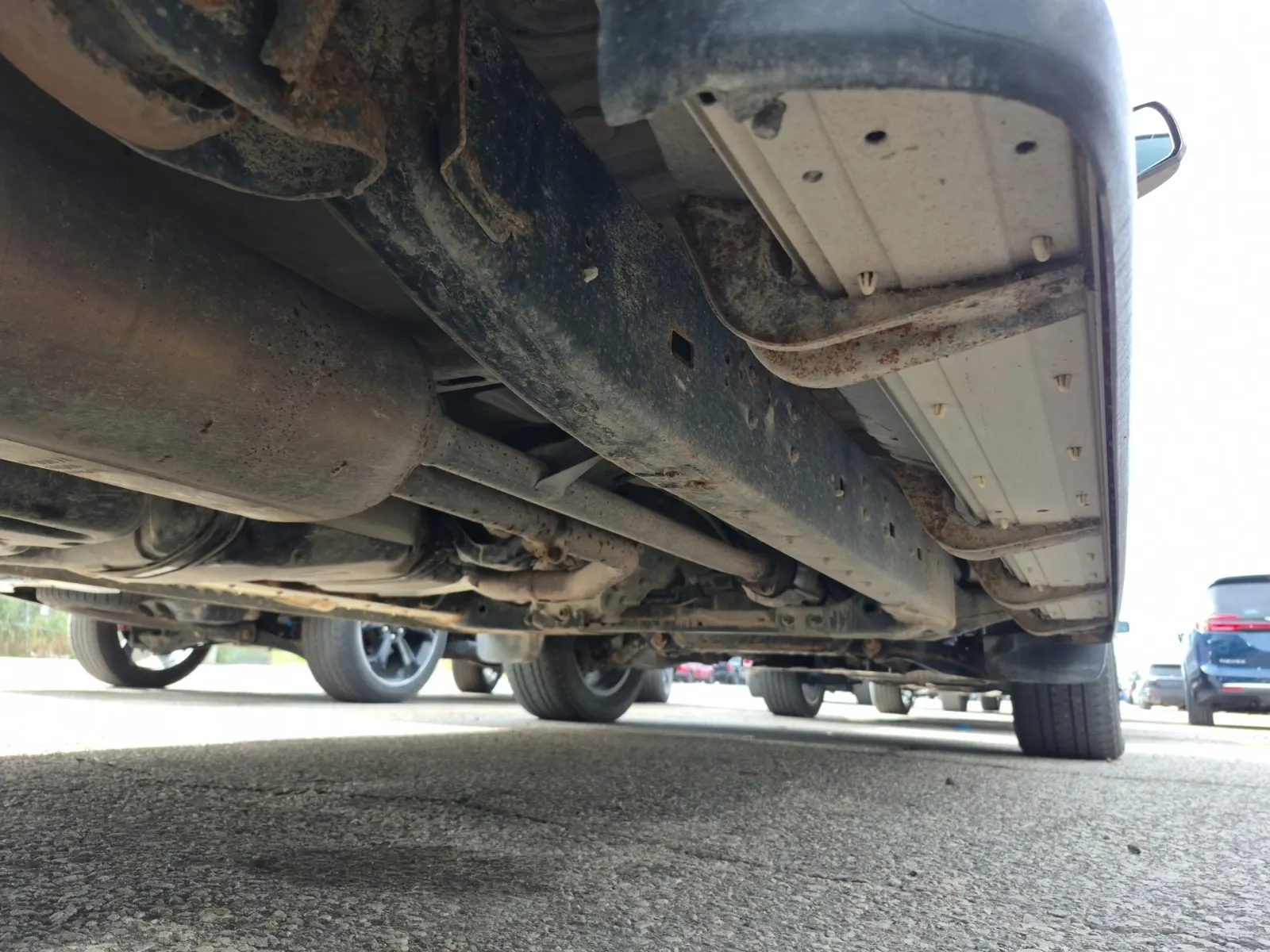 Undercarriage - Passenger Photo