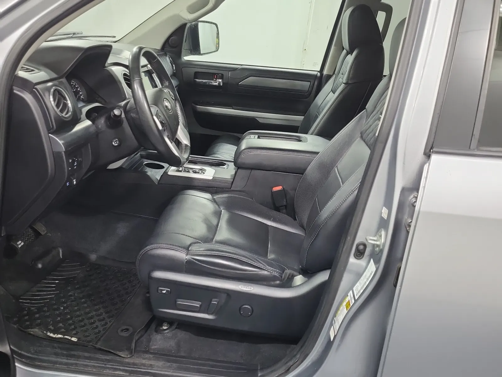 Front Interior Photo