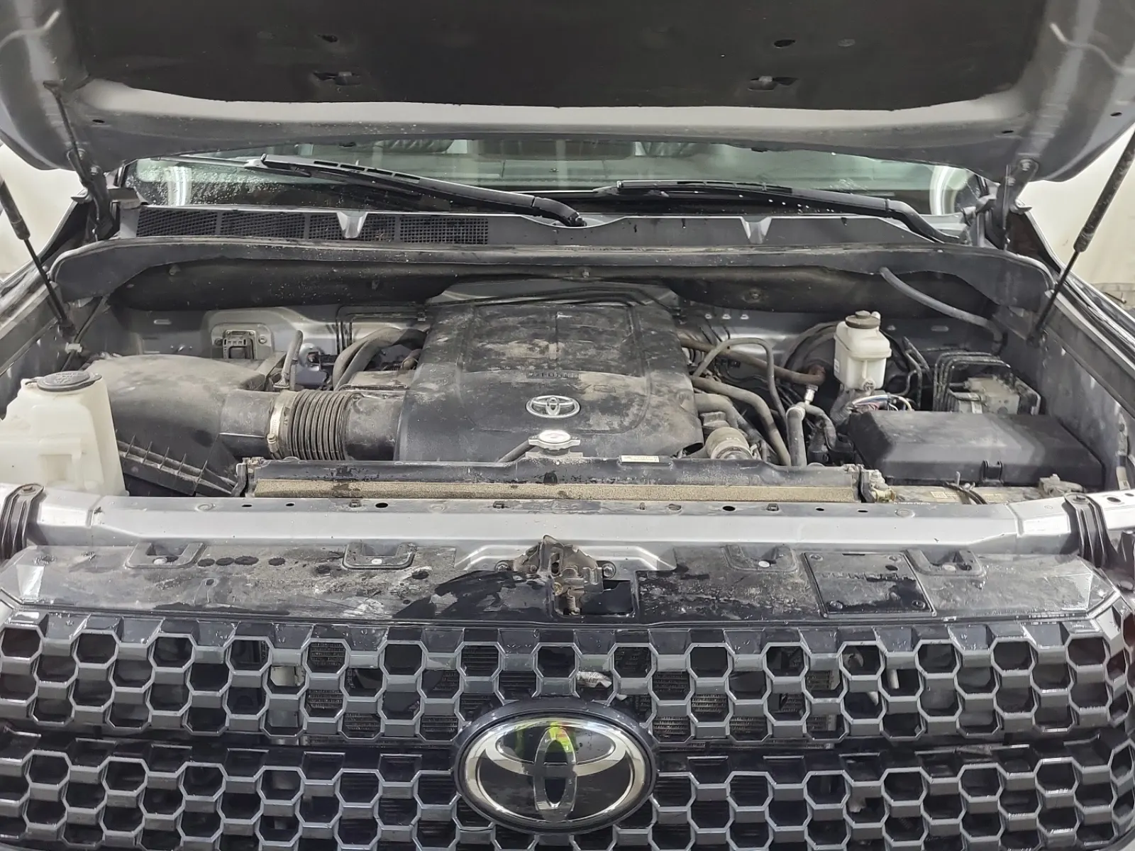 Engine Photo
