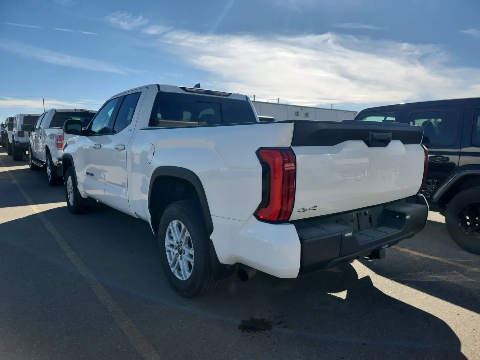 Driver Rear 3/4 Photo