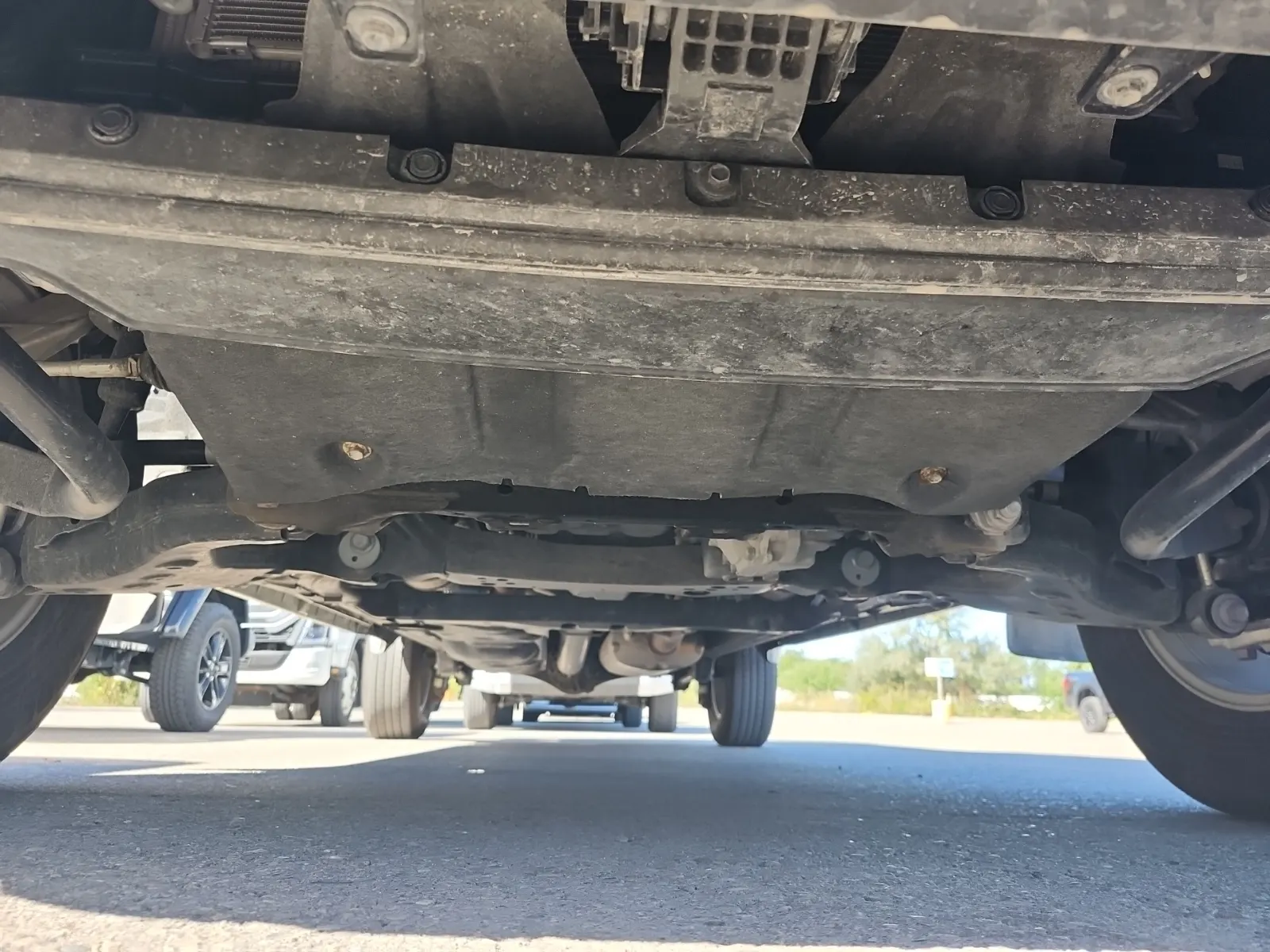 Undercarriage - Front Photo