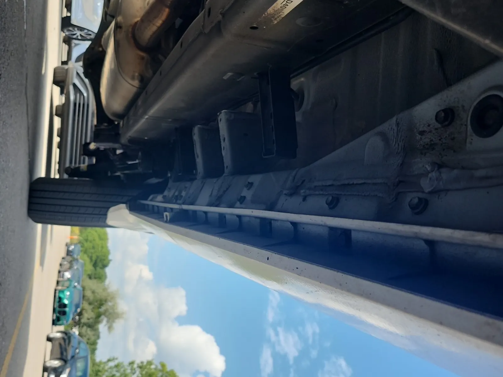 Undercarriage - Driver Photo
