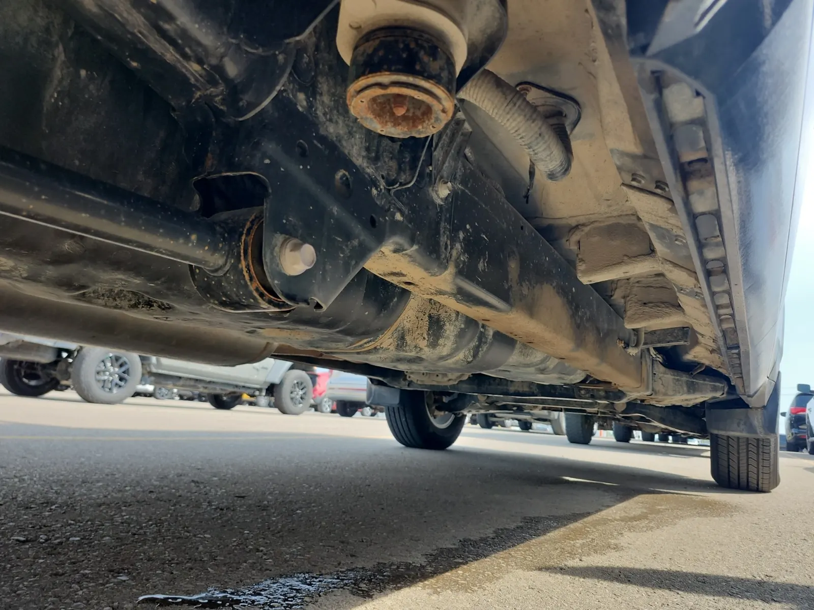 Undercarriage - Passenger Photo