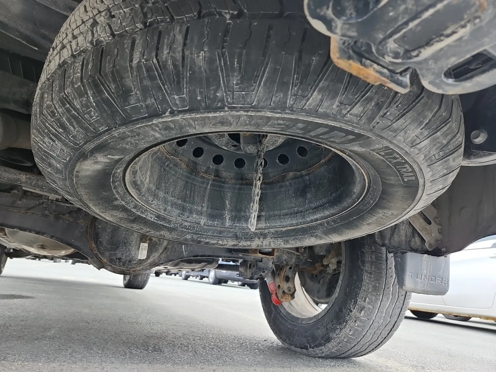 Spare Tire & Wheel Photo