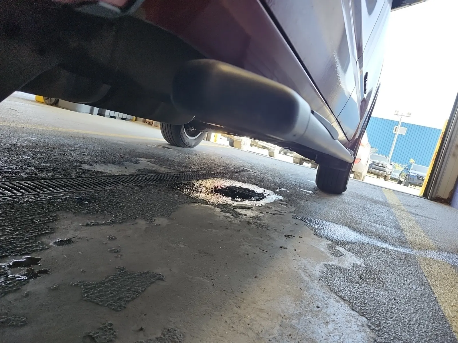 Undercarriage - Passenger Photo
