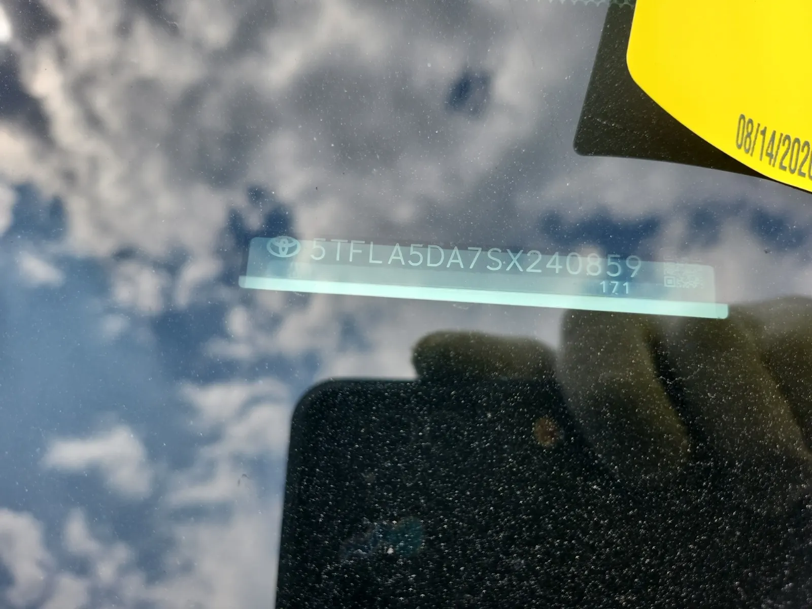 Dash VIN Plate Photo