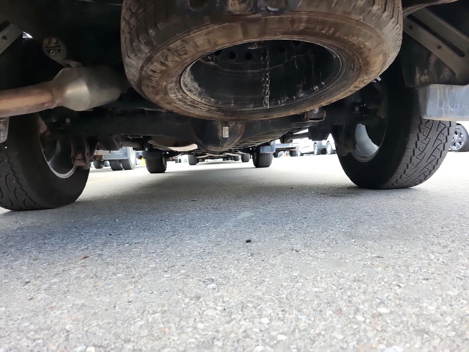 Undercarriage - Rear Photo