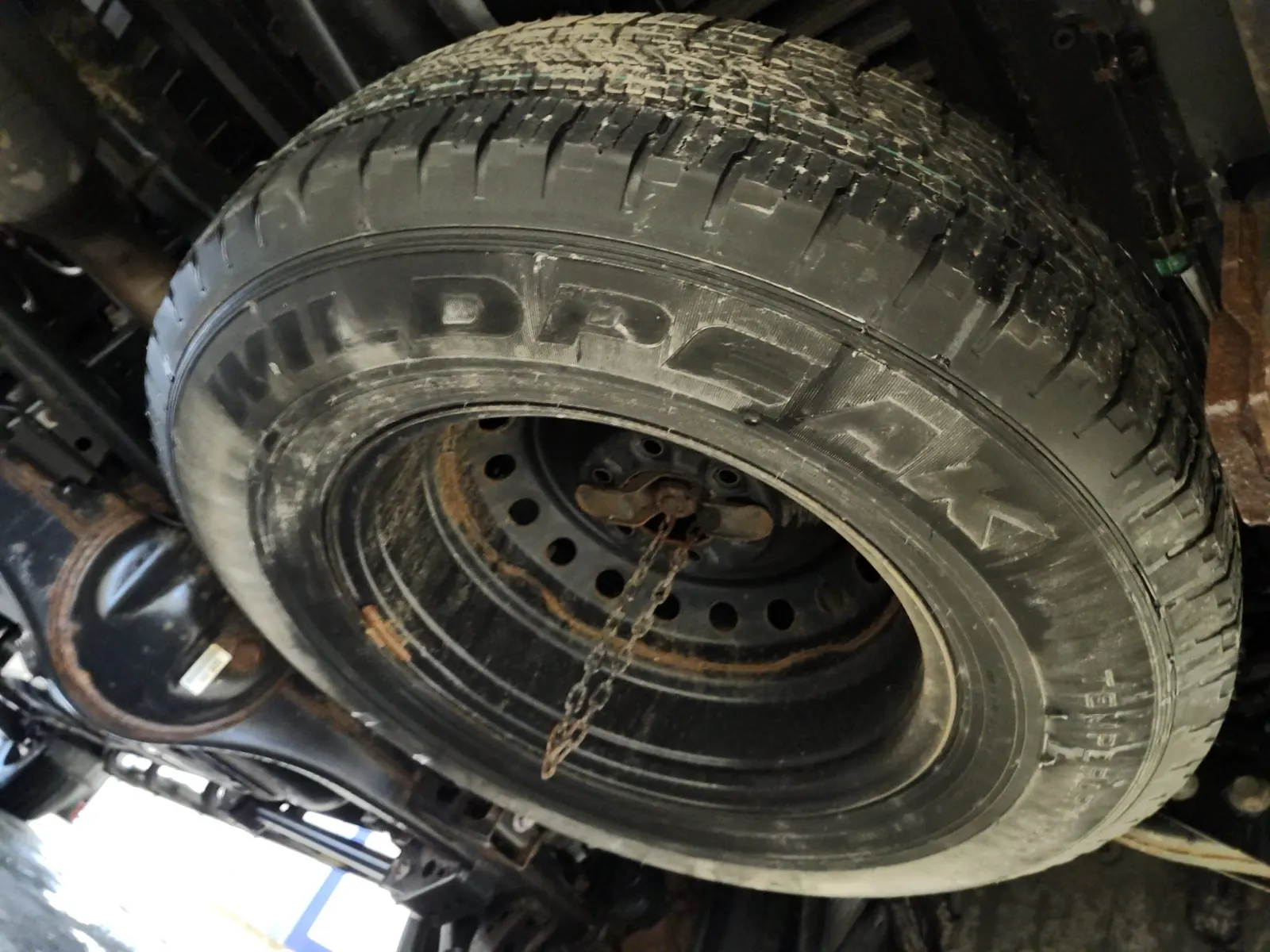 Spare Tire & Wheel Photo