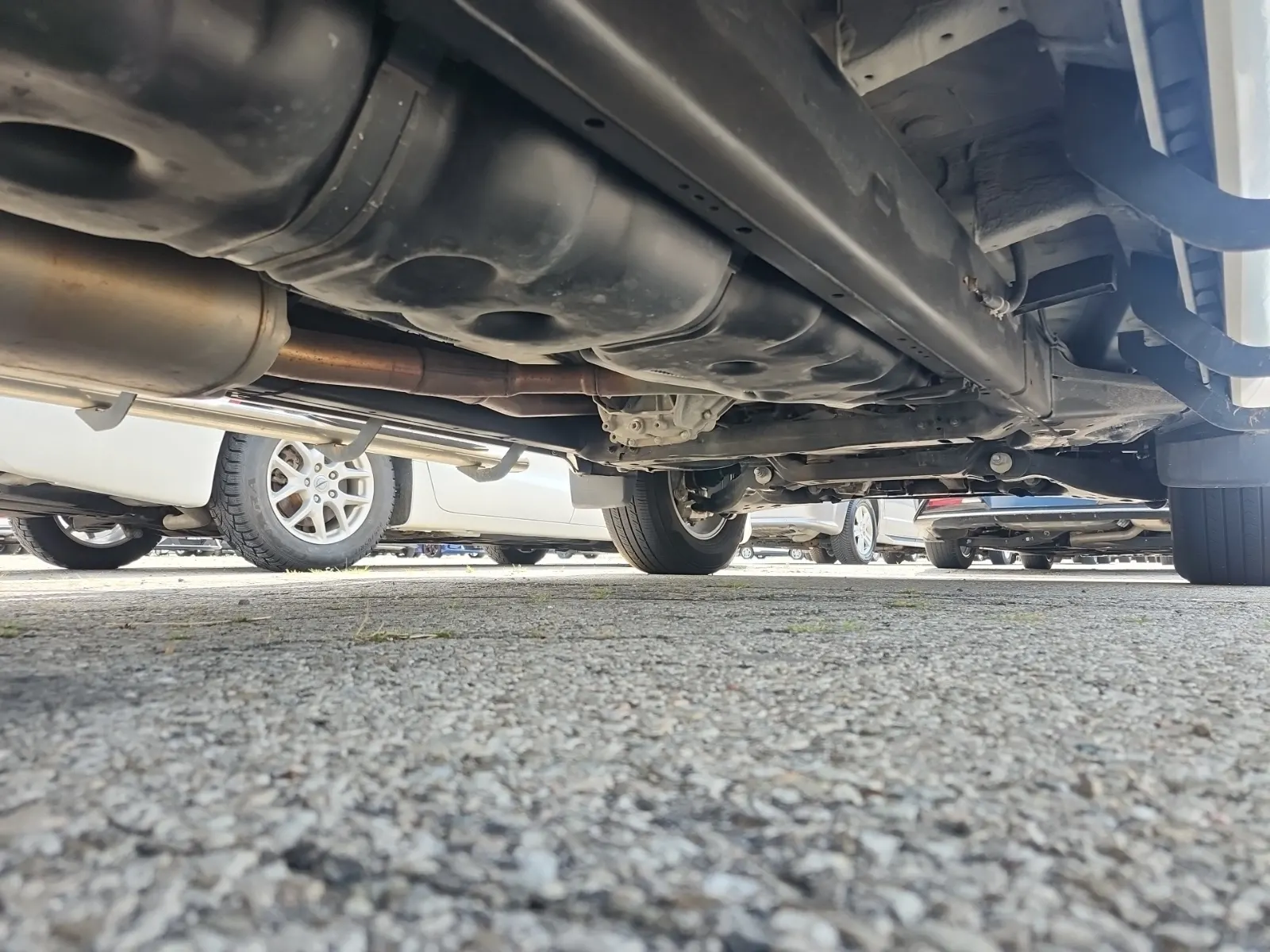 Undercarriage - Passenger Photo