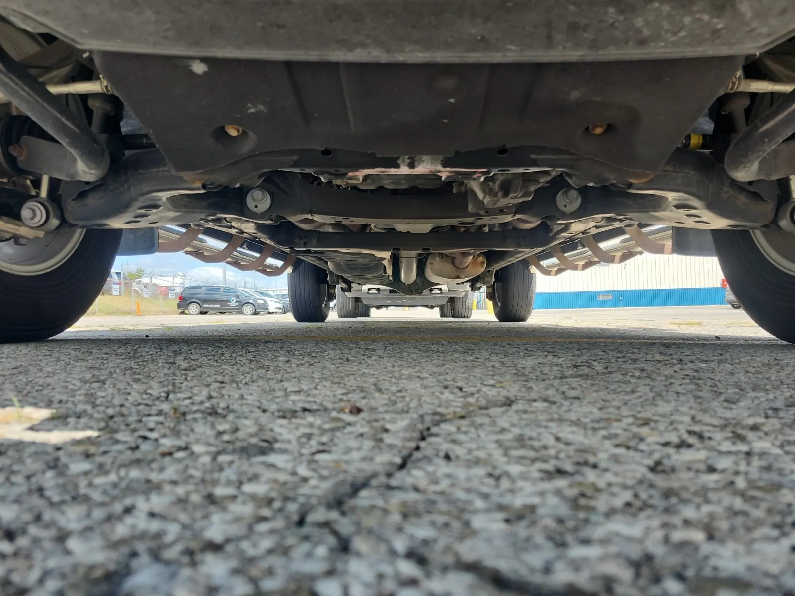 Undercarriage - Front Photo