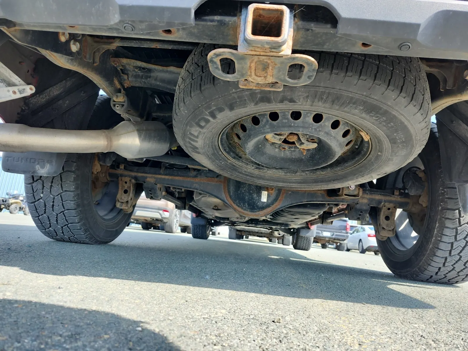 Undercarriage - Rear Photo