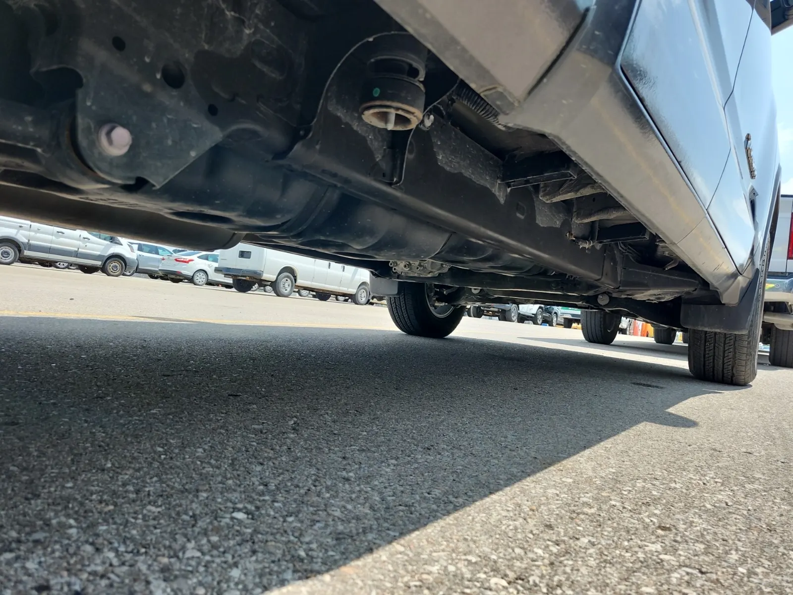 Undercarriage - Passenger Photo