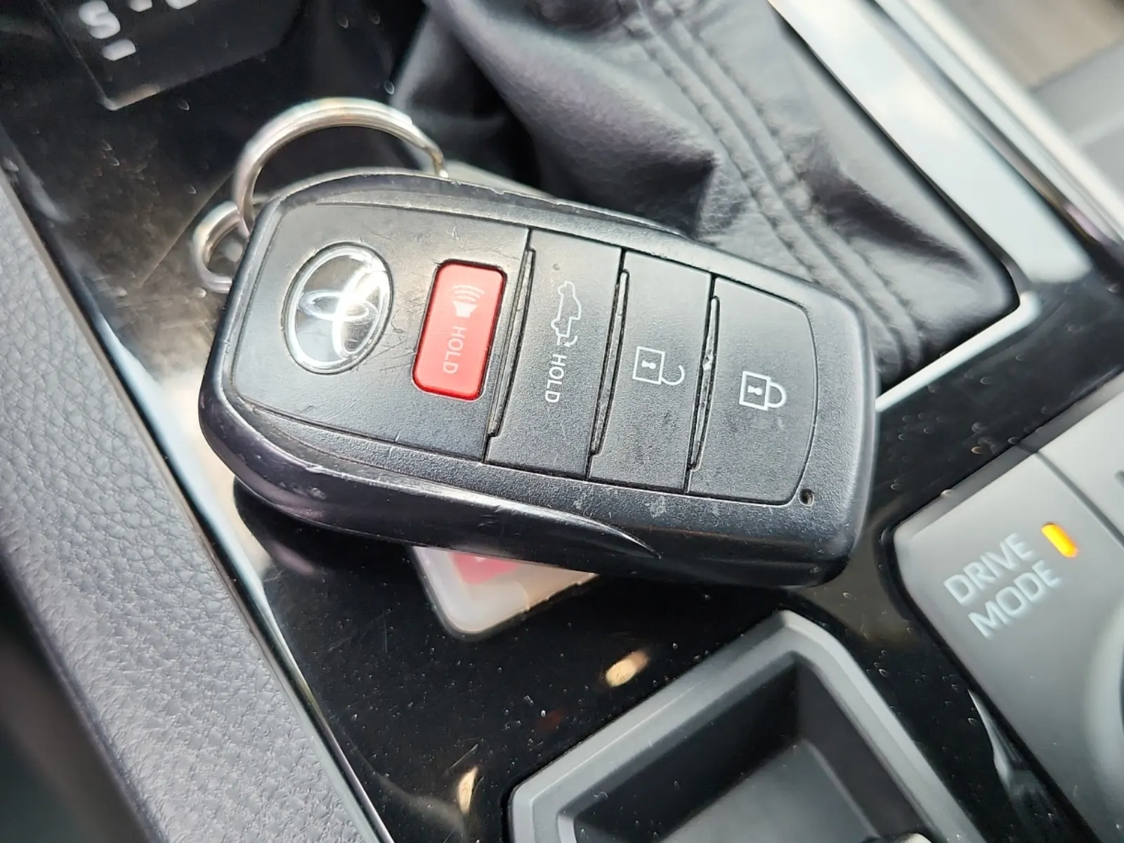 Keys/Fobs/Manual Photo