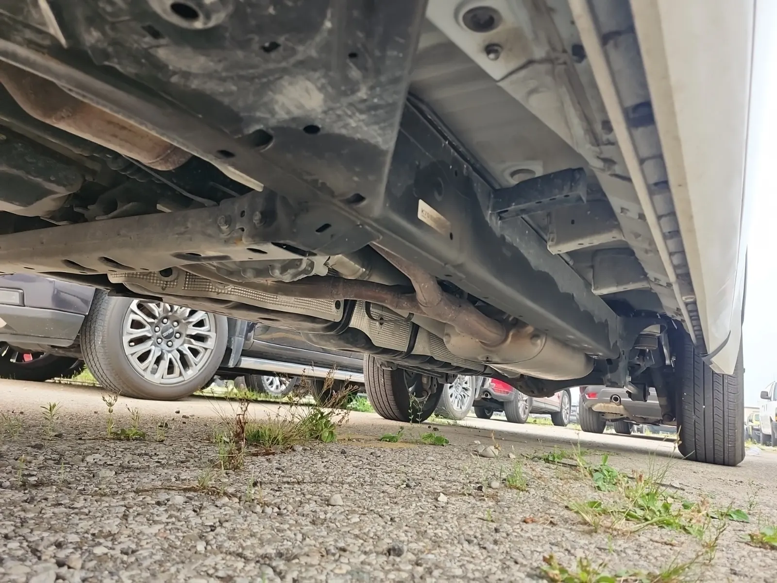 Undercarriage - Driver Photo