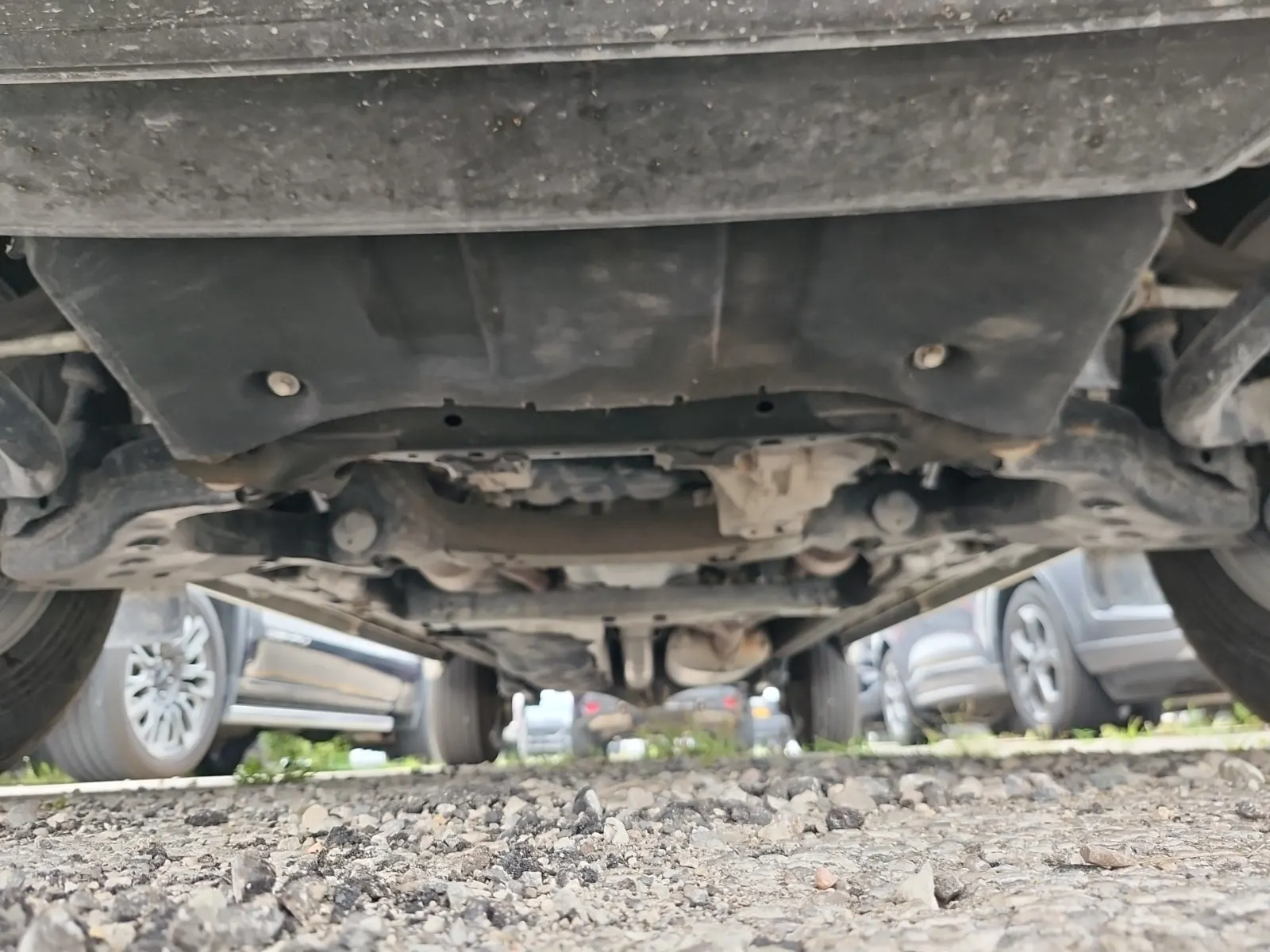 Undercarriage - Front Photo