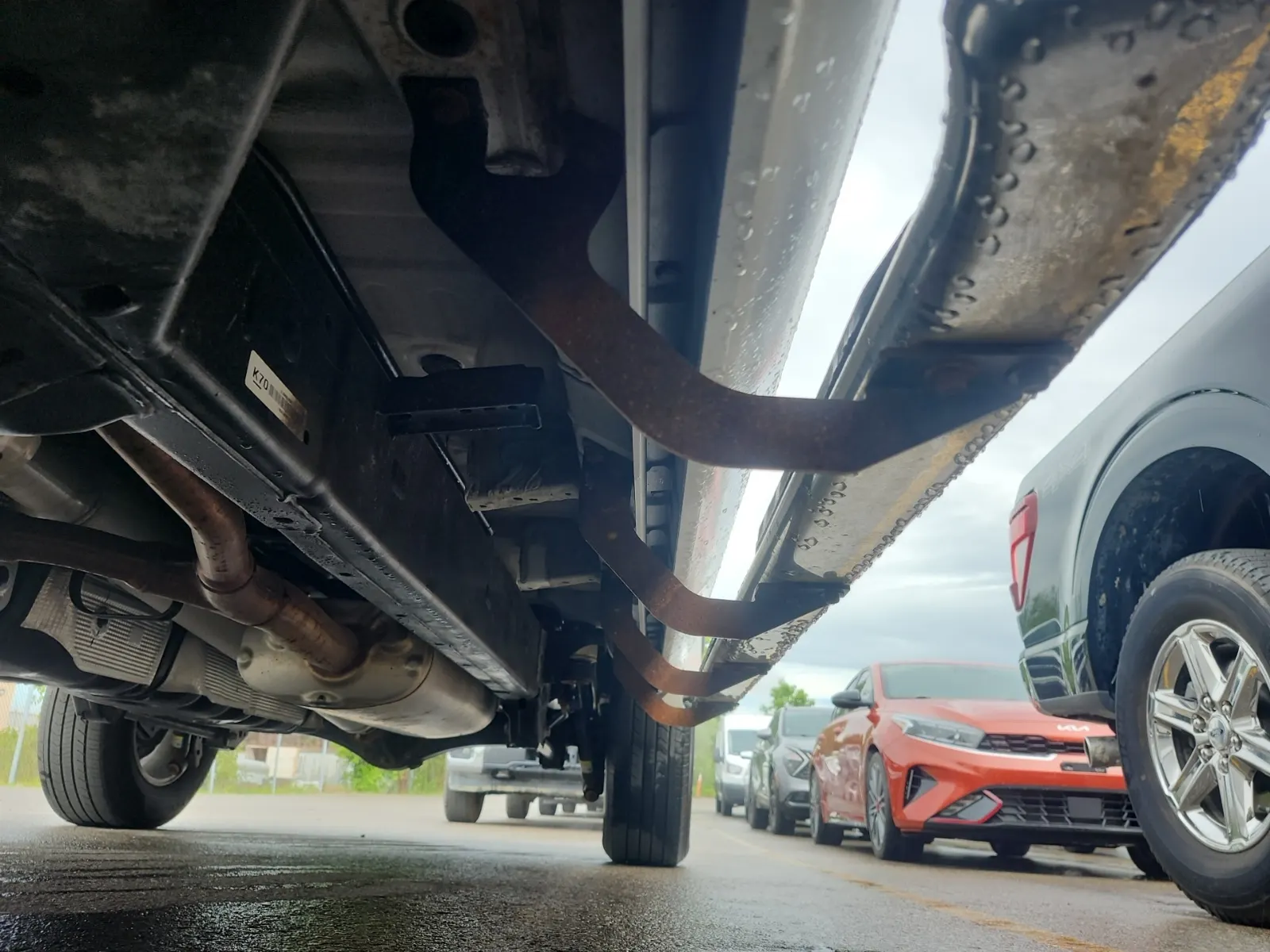 Undercarriage - Driver Photo