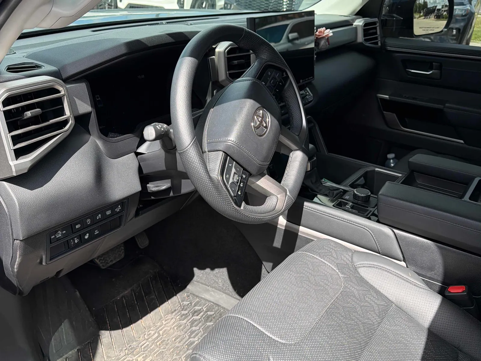 Interior driver side