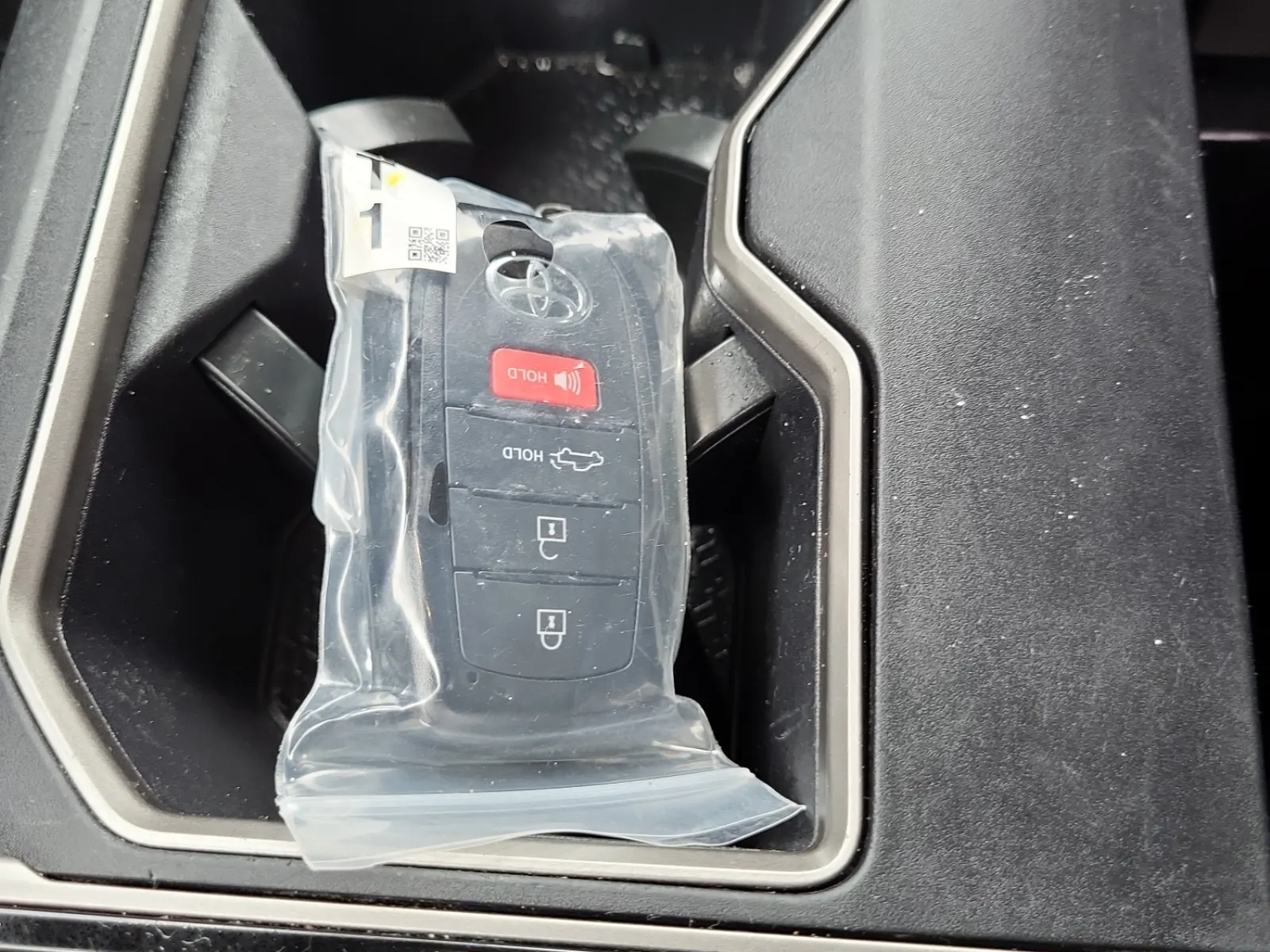 Keys/Fobs/Manual Photo