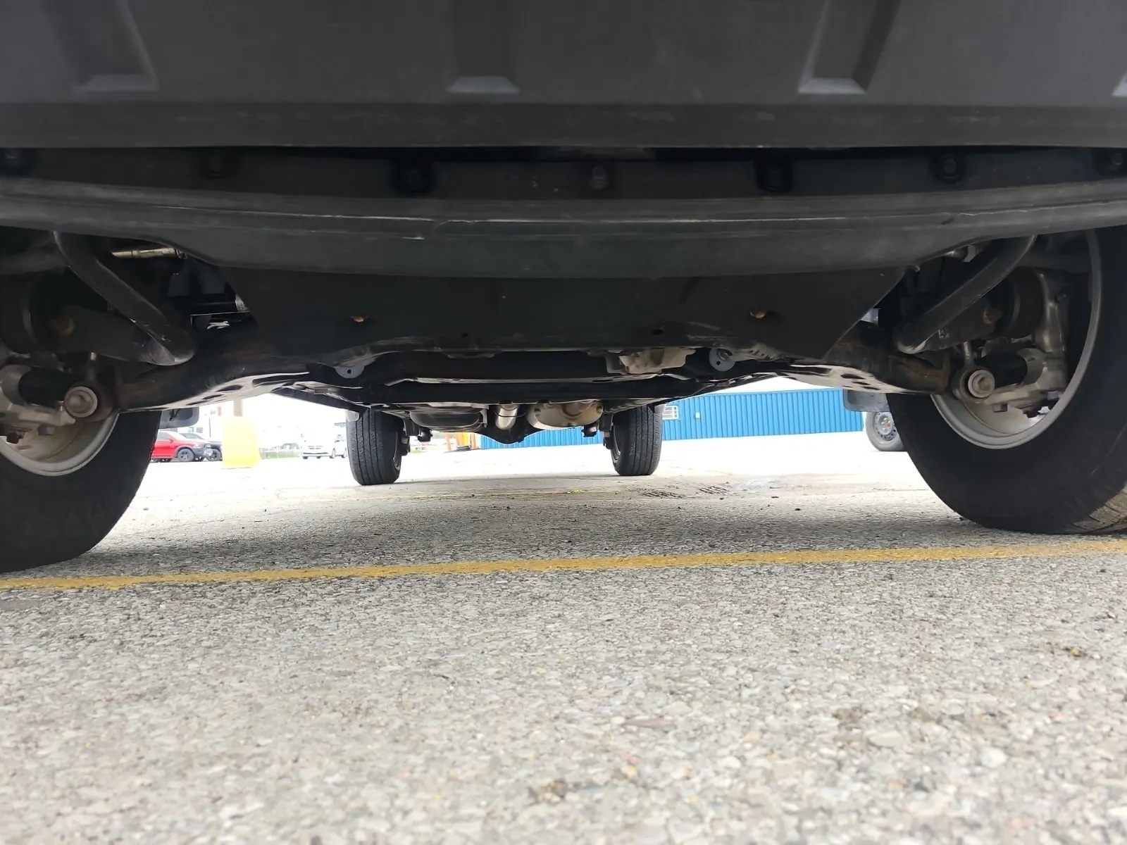 Undercarriage - Front Photo