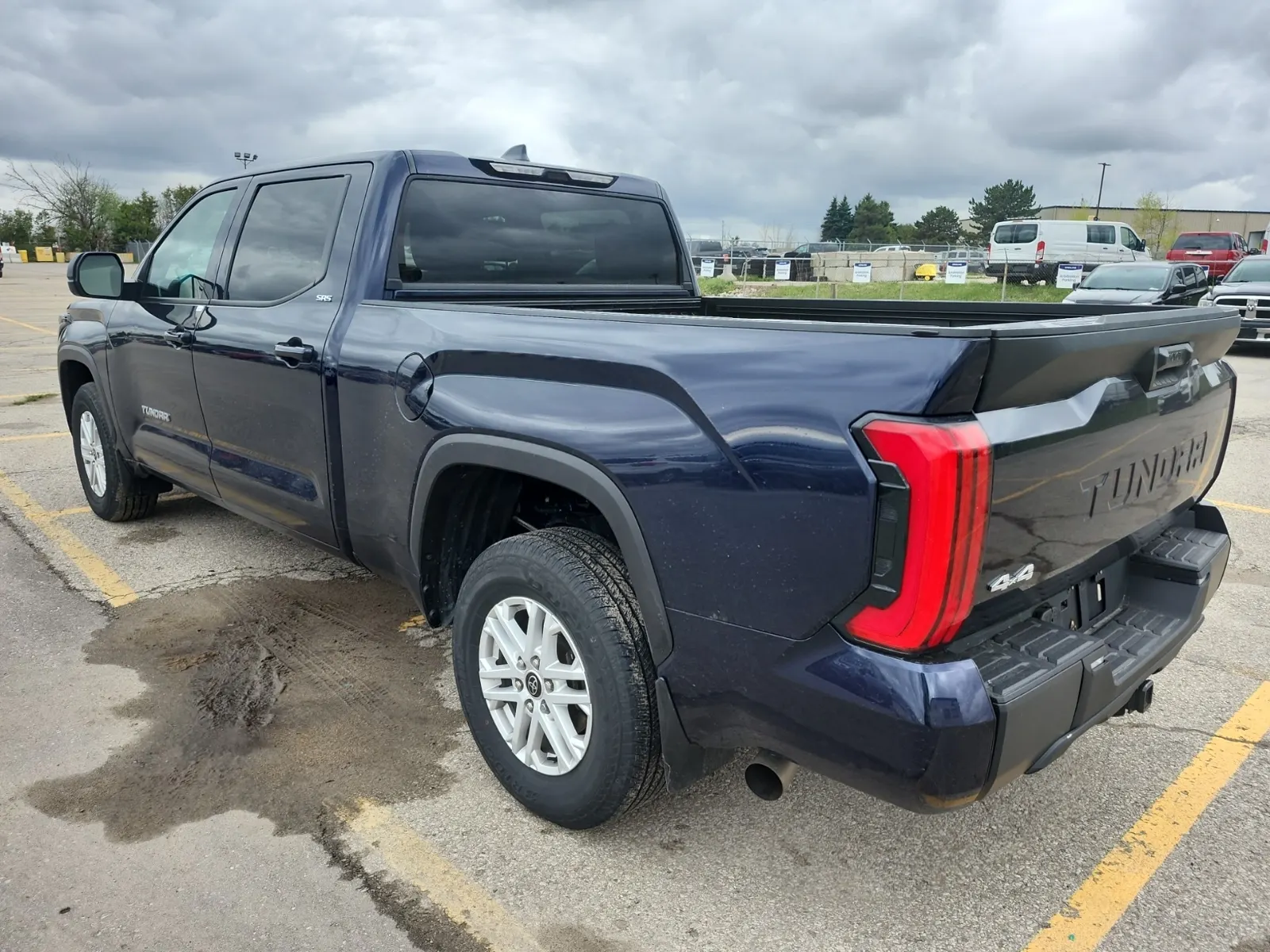 Driver Rear 3/4 Photo