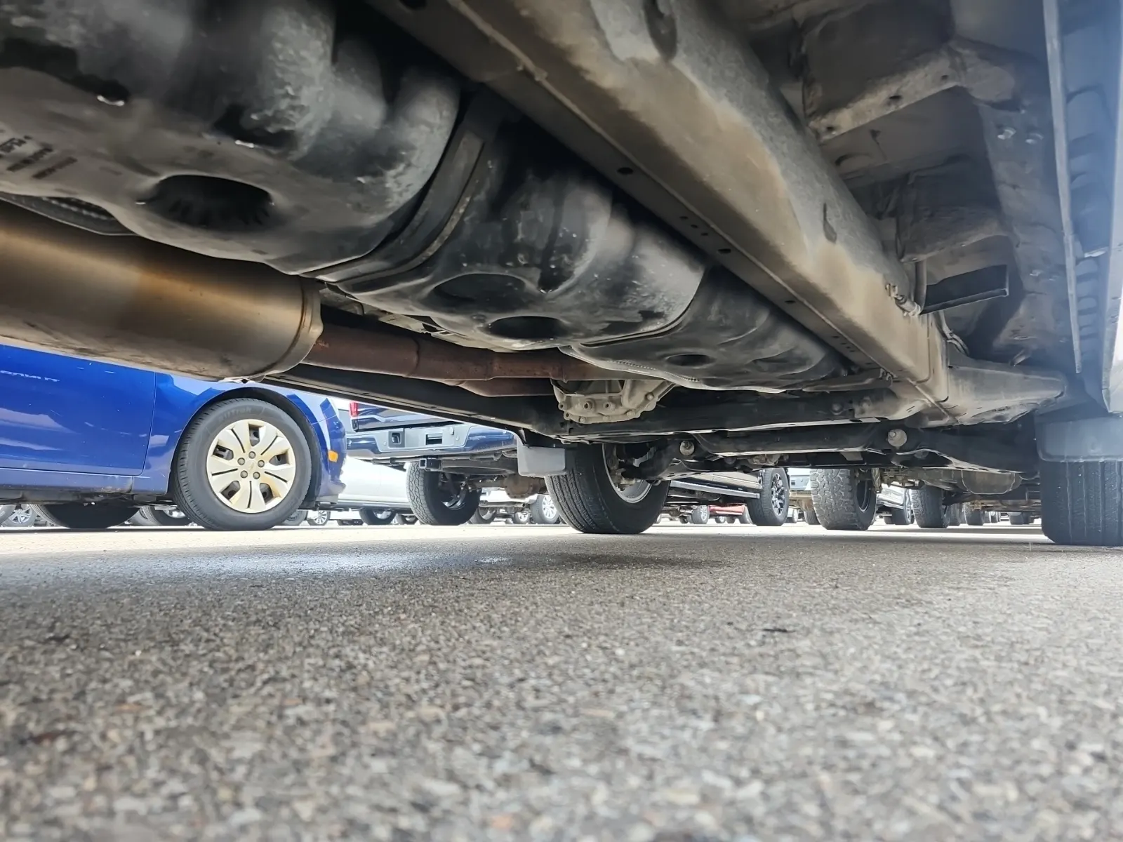 Undercarriage - Passenger Photo