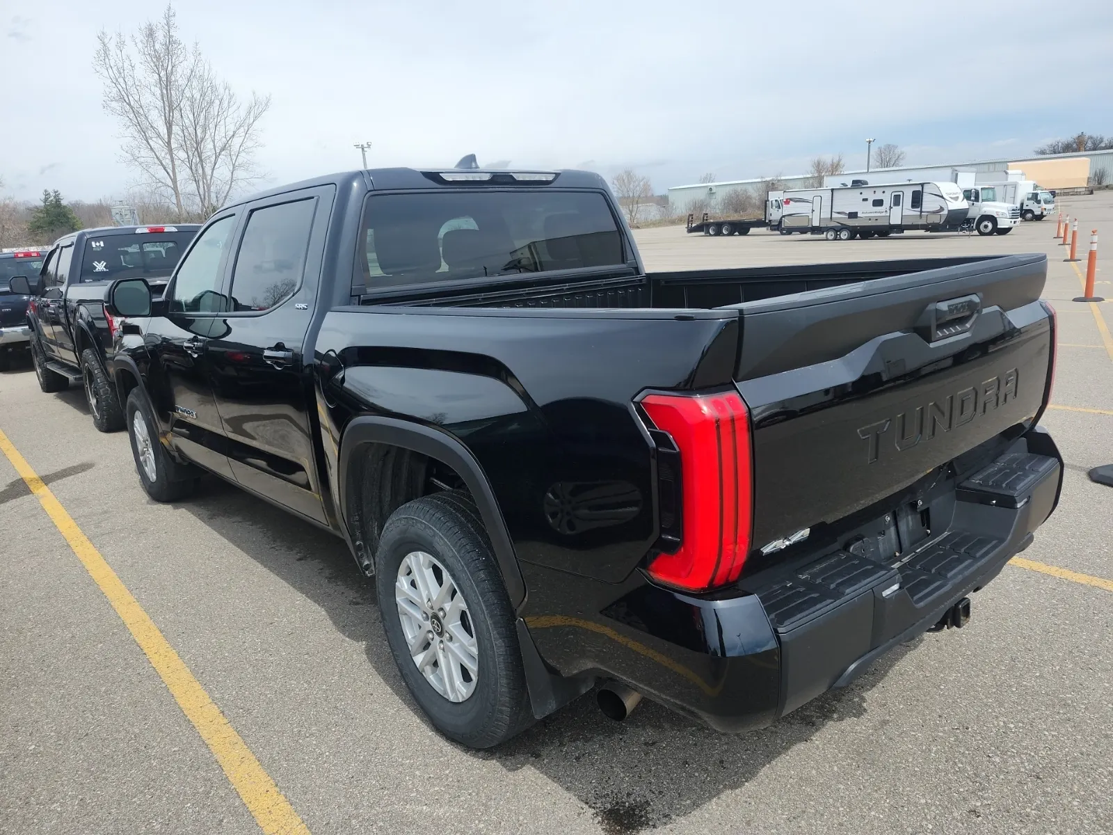 Driver Rear 3/4 Photo