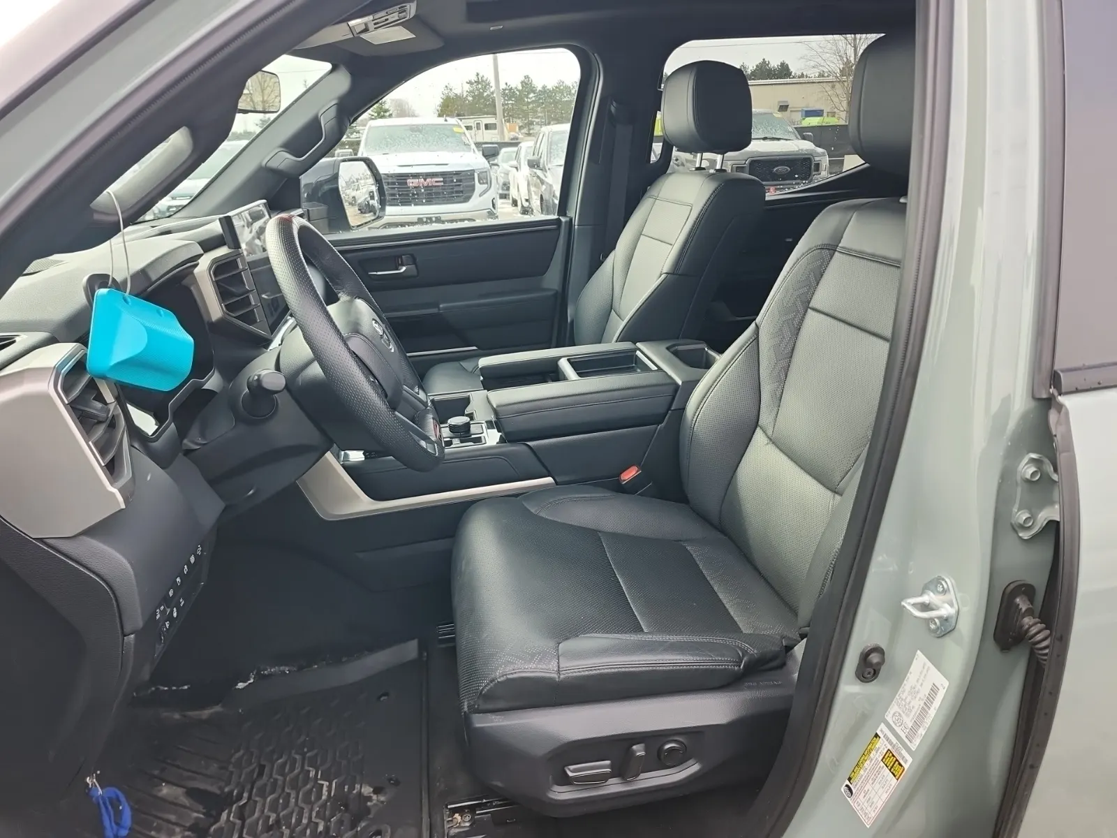Front Interior Photo