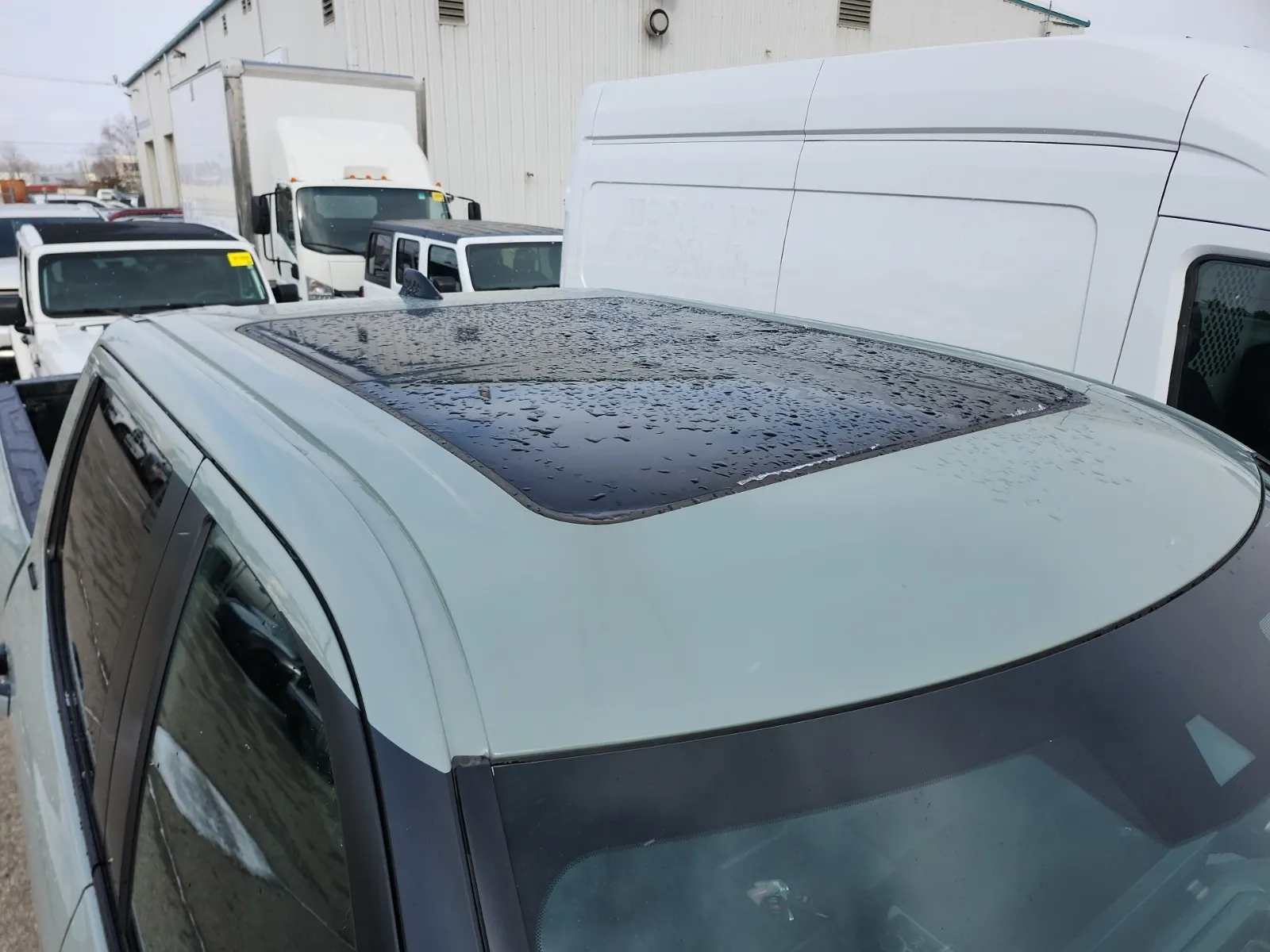 Exterior Roof Photo