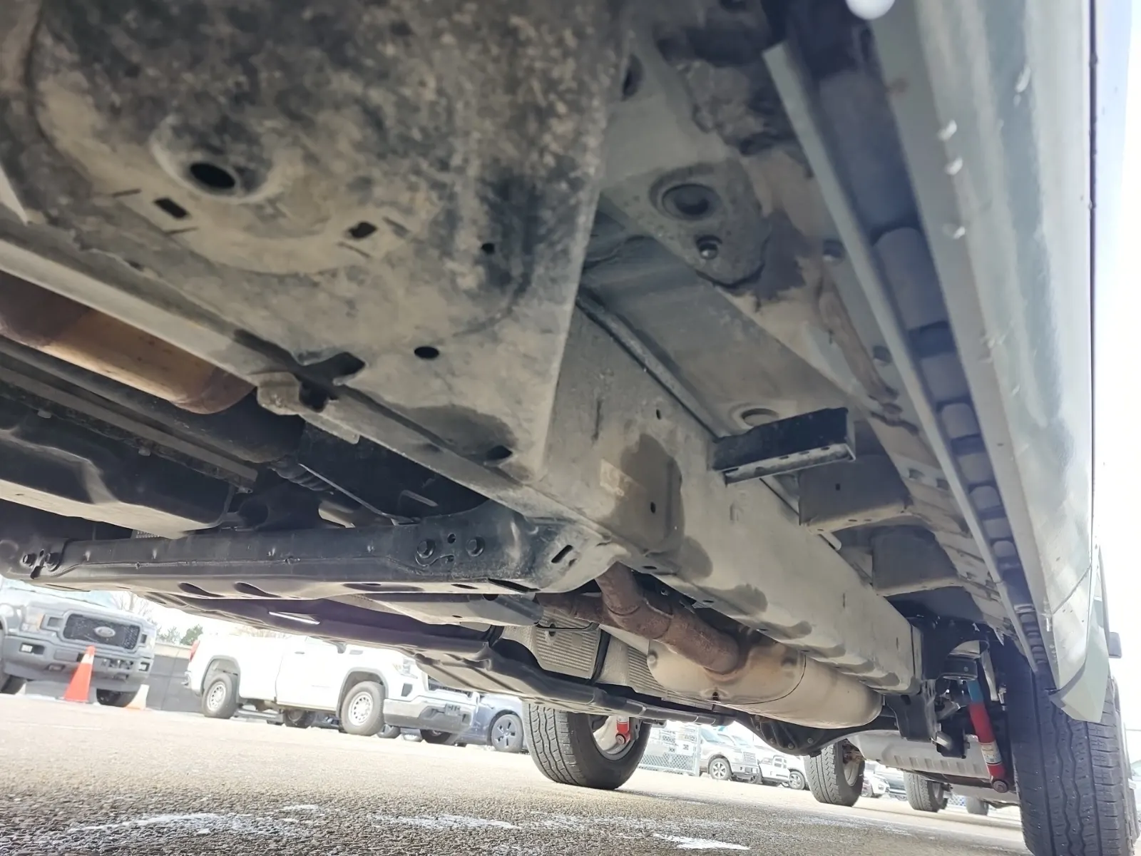 Undercarriage - Driver Photo