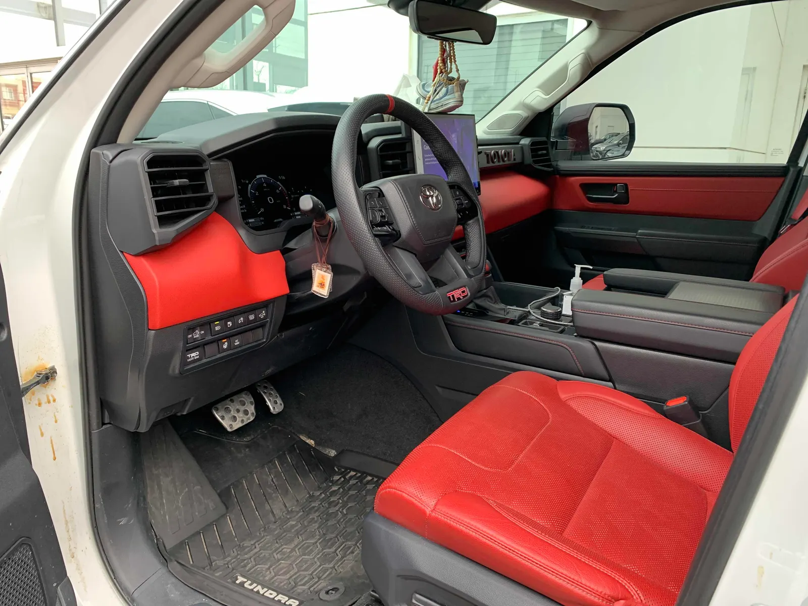 Interior driver side