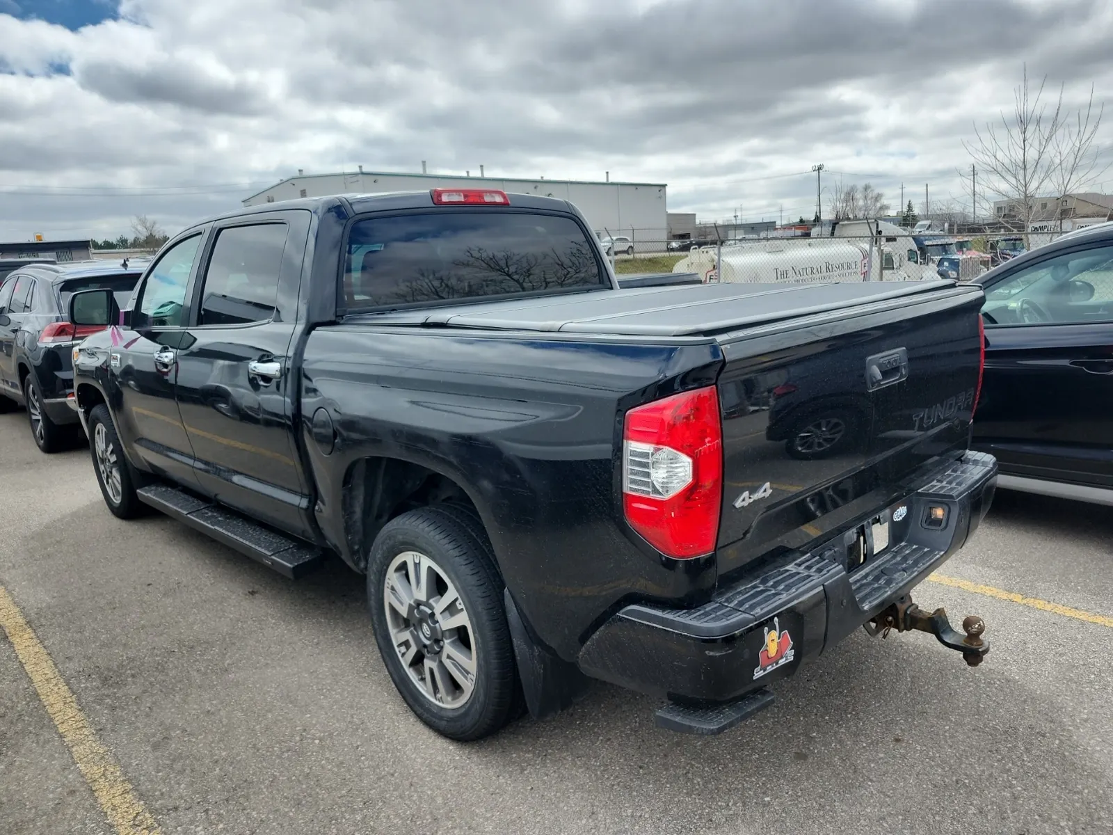 Driver Rear 3/4 Photo